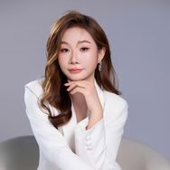 露露美学穿搭（周日好物分享）抖音达人头像