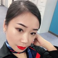 海外空姐玲儿抖音达人头像
