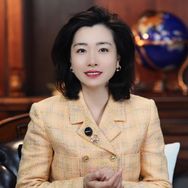 卢娜聊财经抖音达人头像