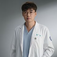 整形医生马希达抖音达人头像