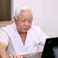逯俭主任抖音达人头像