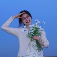 Wendy在追风🎈抖音达人头像