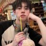 泛泛牙不疼抖音达人头像
