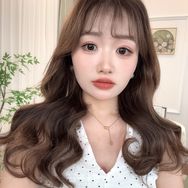 1米55小个子晴子抖音达人头像