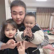 弓长一家老小（刘大能）抖音达人头像
