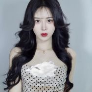 超可爱的吴宝宝（model176）抖音达人头像