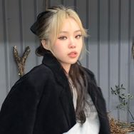 vivichen抖音达人头像