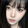 盐栗栗(假装美妆博主版)抖音达人头像