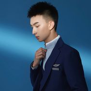 小小松老师抖音达人头像