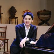 阿威老师教钢琴抖音达人头像
