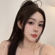 135斤的晶晶抖音达人头像
