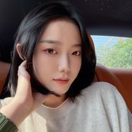 玲玲抖音号头像