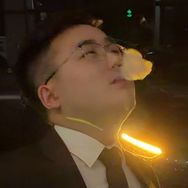 奔驰-阳弟儿抖音达人头像