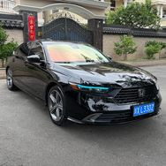 开雅阁的小杰🚗抖音达人头像