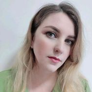 斯维特拉娜🇨🇳🇷🇺抖音达人头像