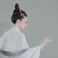 叶叶珠宝抖音达人头像