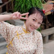 72家房客香香（郑钤丹）抖音达人头像