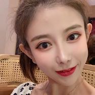小小爱美食🔥抖音达人头像
