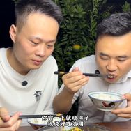 角山兄弟爱美食抖音达人头像