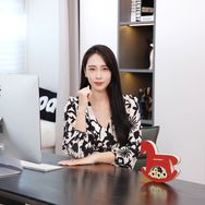 设计师璐小姐抖音达人头像