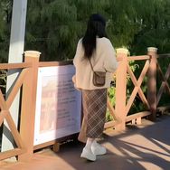 芭衣娜女装店抖音达人头像