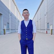 拉飞哥讲酒抖音达人头像