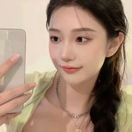 喵喵小奶瓶🍼抖音达人头像