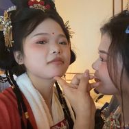 馋嘴朵朵抖音达人头像