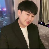 易阳🍊抖音达人头像