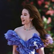 港澳轻奢老板娘抖音号头像