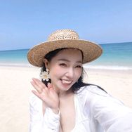 蕾蕾旅行记抖音达人头像