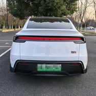 特斯拉阿龙抖音达人头像