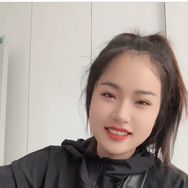 食堂里的小姐姐抖音达人头像