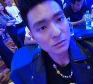 李明泽☀️抖音达人头像