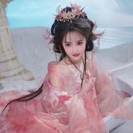 小汐抖音达人头像