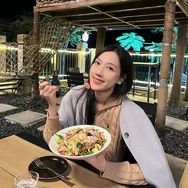邓为小啵啵抖音达人头像