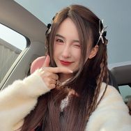 月月吃不胖🍭抖音达人头像