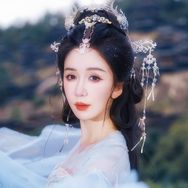 娄艺潇抖音达人头像