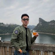 欧阳锋的小火鸡抖音达人头像