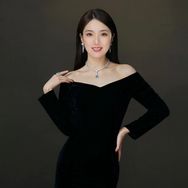 金老师面部美学抖音达人头像