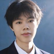 小白云爱手舞抖音达人头像