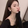 LiLi哩哩小姐抖音达人头像