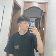 弟弟吃肉(晚9点清货)抖音达人头像