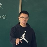 艾特莱师抖音达人头像