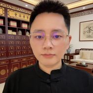 鸿佬師爱养生抖音达人头像