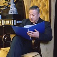 大飞不忘初心抖音达人头像