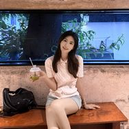 小钟哪天都困💤抖音达人头像