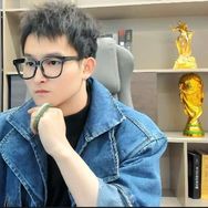 情报员阿泽 岩杭卫百货商行（个人独资）抖音达人头像