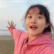 小芬旅记抖音达人头像