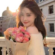 小渔渔吖抖音达人头像